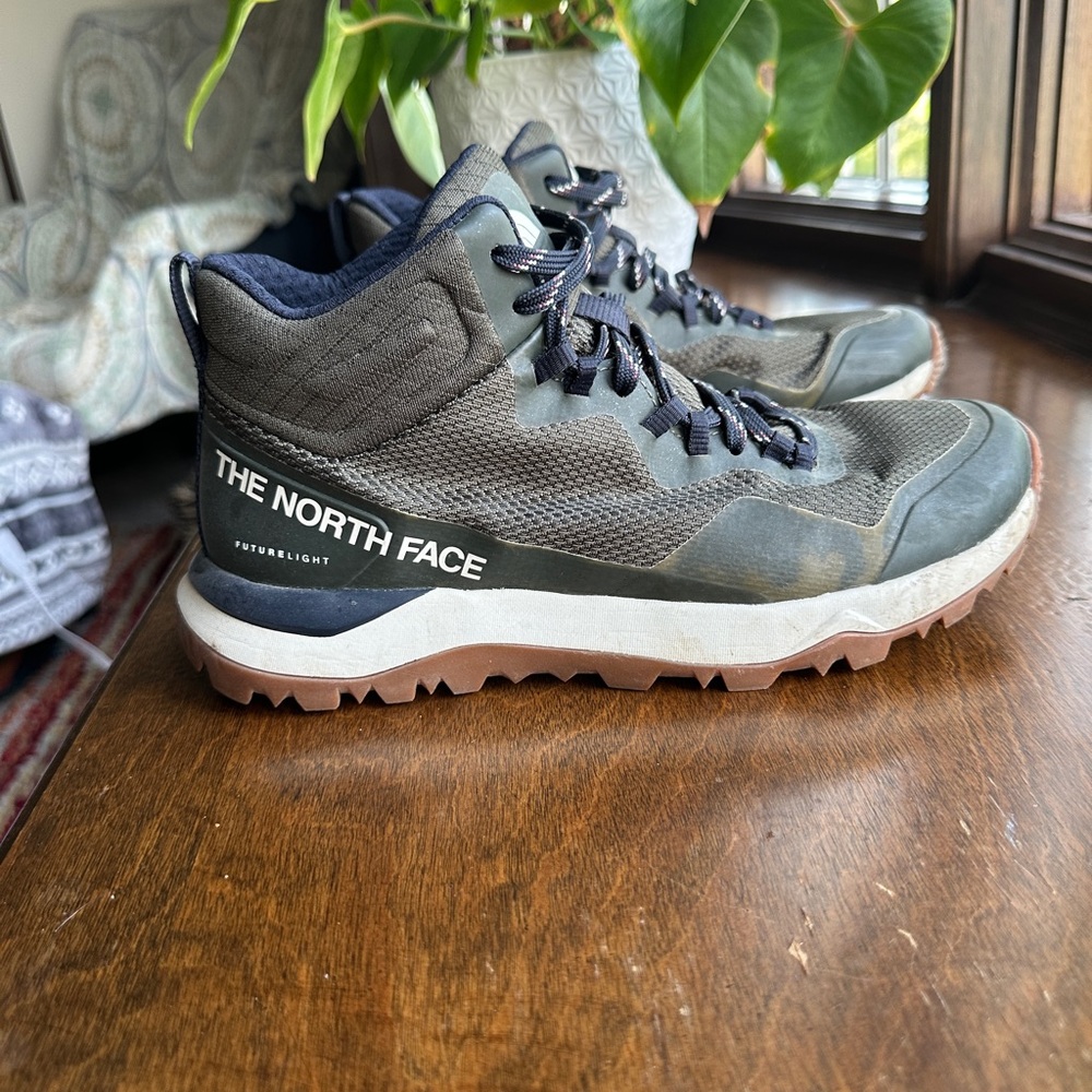 The North Face Women’s Hiking Boots- Green and brown